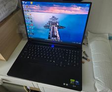 Lenovo Legion 7i 16 inch Laptop 5090 gpu