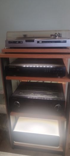 HiFi Stand  Solid wood