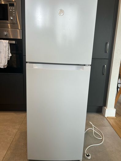 Powerpoint fridge freezer