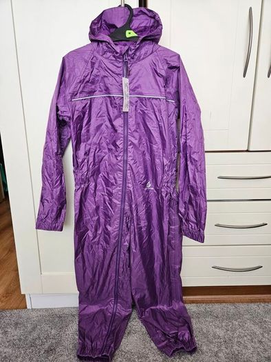 Kids rain suit size 11-12Y Purple