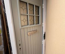 Brand new composite doors 2100mm by 900mm side panels to match all brand new 10 of each coulor in stock discount price 1,000 can be delivered anywhere in Ireland can also install test today for your new door.   All doors can be made to order contact today