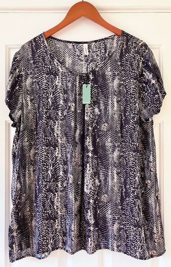 BNWT Size 16/18 Soyaconcept Navy&Beige Top