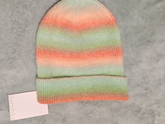 New winter hat - Bershka