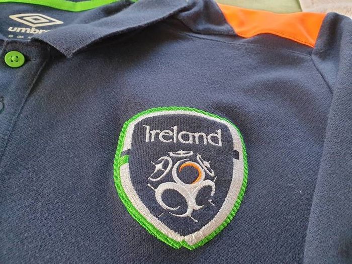 Ireland Football Polo Training Shirt 2015 to 2016 Large Adult Umbro