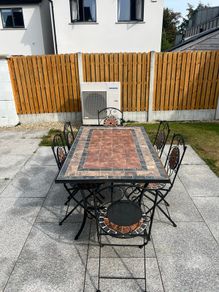 6 Seater Outdoor Table & Chairs