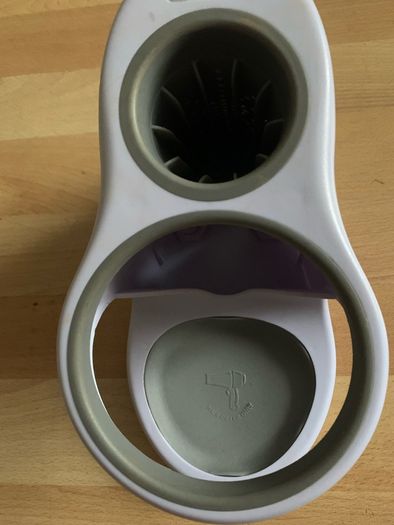Hairdryer/straightener holder