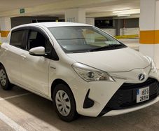 Toyota Yaris Vitz 1.5 Hybrid Auto