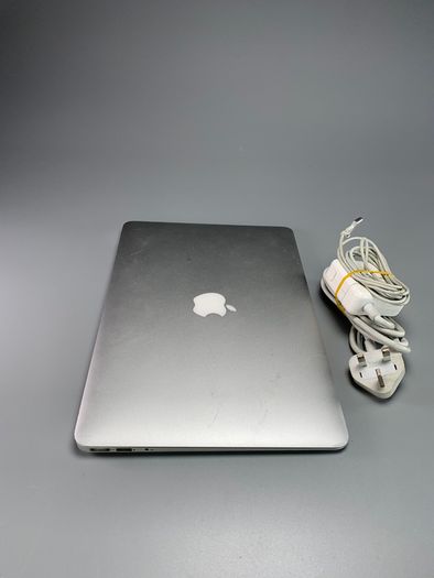 Apple MacBook Air 13" A1466 Emc 2632