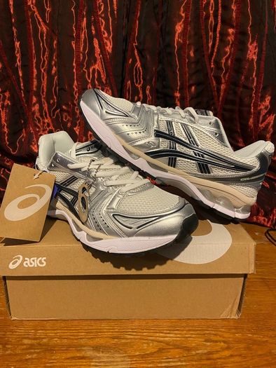 Asics Gel-Kayano 14