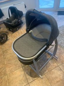 Uppa baby vista bundle