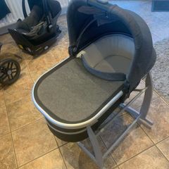Uppa baby vista bundle