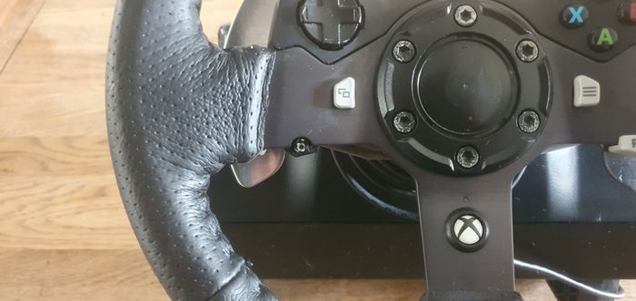 Logitech G920 Racing Wheel
