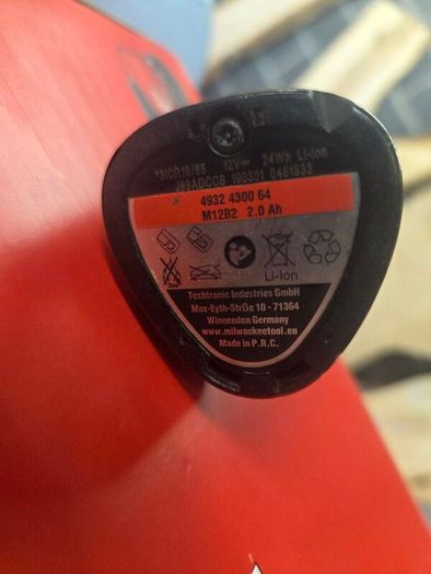 Milwaukee m12 Sander
