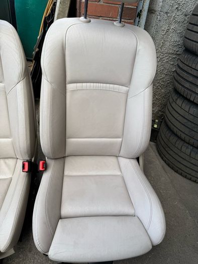 BMW F10 LCI Front M-Sport seats