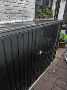 Auli Locking Metal Bike Shed