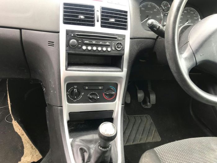 Peugeot 307 1.6 Hdi For Braking