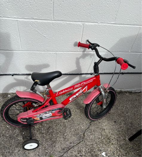 bike 14" lightning McQueen