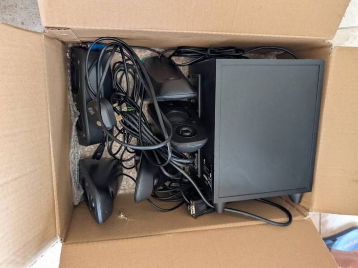 Logitech Z506 5.1 Surround Sound System + Extended Rear Cables