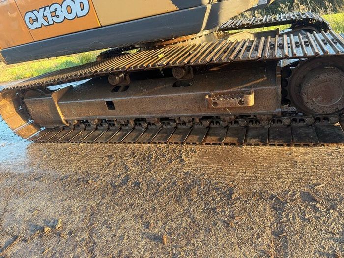 Case 130D digger