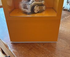 Cozmo aki robot