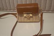 womans handbag