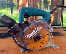 Makita Grinder