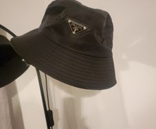 hat