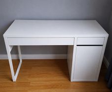 Childrens desk