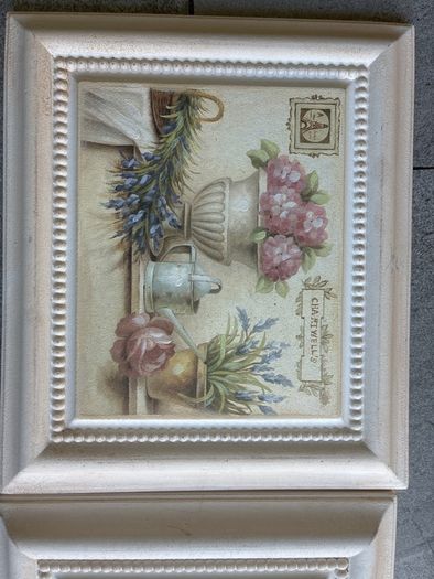 Free wall plaques