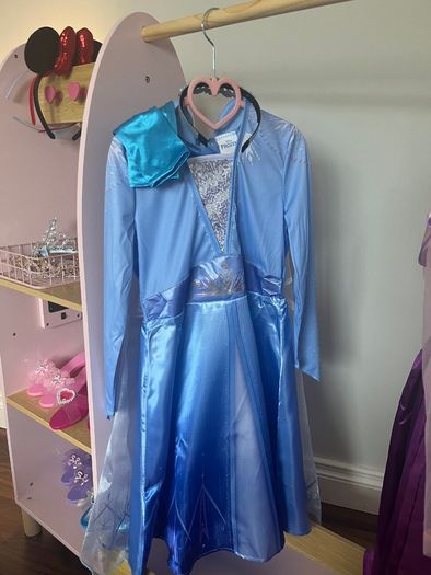 Girls Dress Up