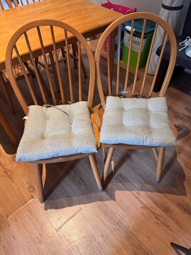 Table and 4 chairs
