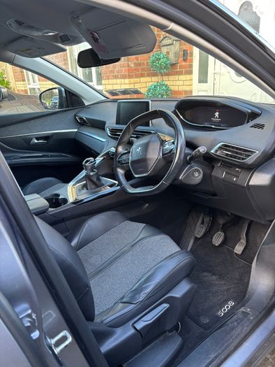 2018 Peugeot 5008
