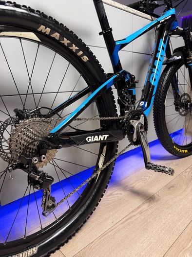 GIANT Athem Full Suspension Bike
