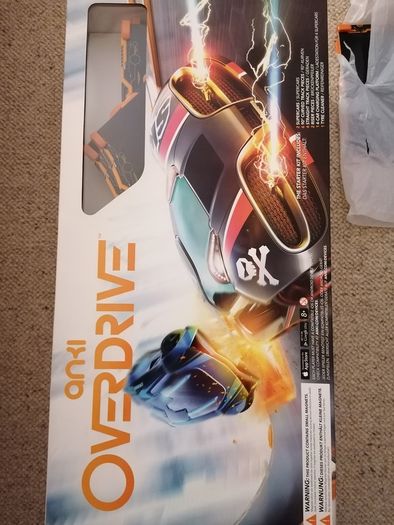 ANKI OVERDRIVE starter kit and add-ons