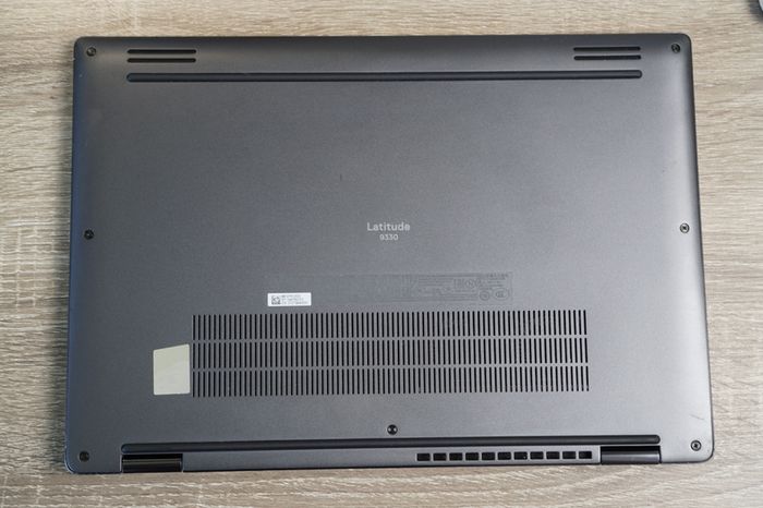 Premium Dell Latitude 9330 2in1 | 13.3" QHD+ Touch | i7-1260U | 16GB DDR5 | 512GB
