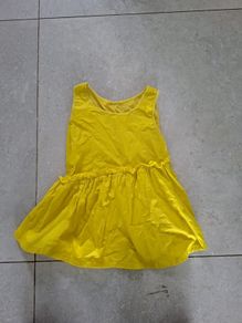 Yellow top Age 10-11
