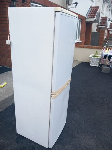Fridge freezer