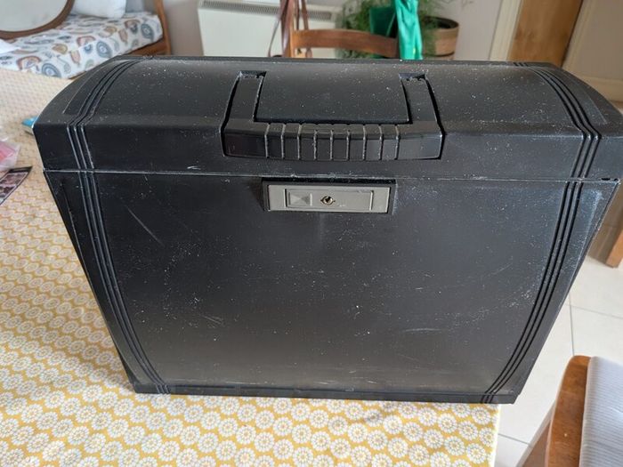 Portable File Organiser