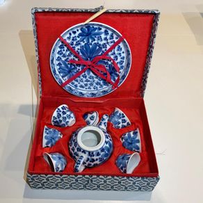 Vintage Mini Chinese Hand-Painted China Tea Saki Set In Box 6 Cups Plate