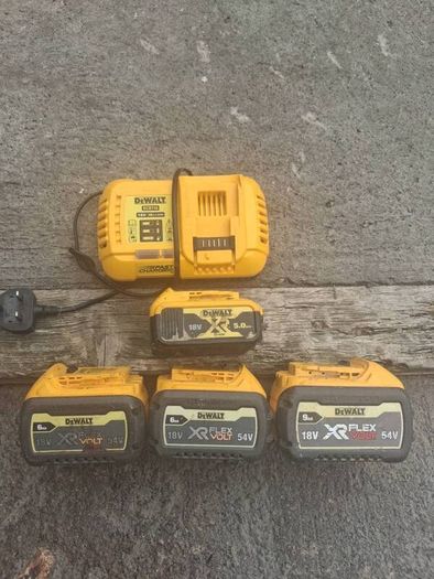 dewalt batterys