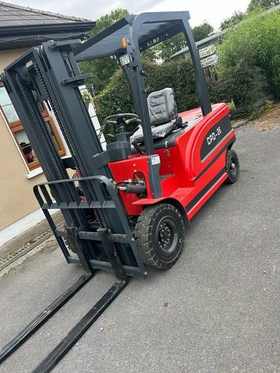 Electric Forklift 60 volt NEW