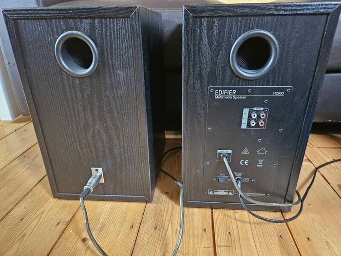 Edifier R2600 powered speakers