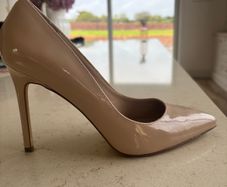 Carvela Kurt Geiger patent nude heels