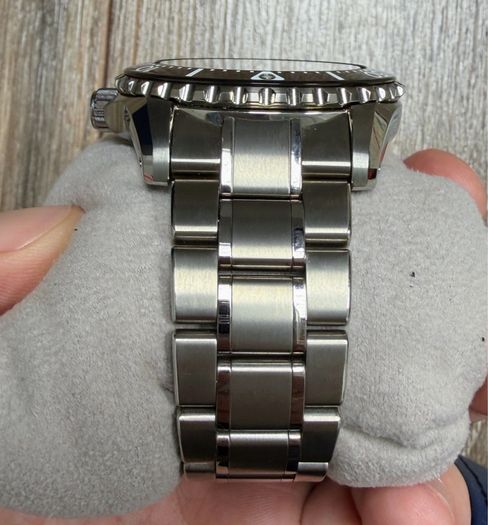 Grand Seiko SGBA463 dive watch. Titanium, Spring Drive, Full Set