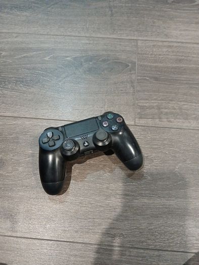 PS4 and Dualshock Controllers