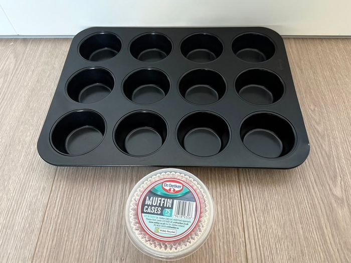 Wenco Muffin Tray 12 Non-Stick Baking Tray