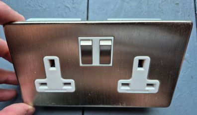 Double socket