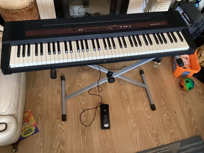 Roland Digital keyboard Piano (76 weight keys) in good condition