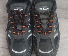 Torjan hyperion safety trainers