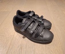 Boys school shoes/ trainers size 3